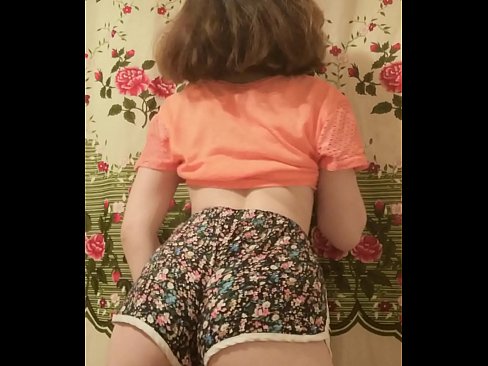 ❤️ سیکسی نوجوان بیب کیمرے پر اپنی شارٹس اتار رہی ہے۔ ☑ پر ur.pornjimbo.ru ﹏