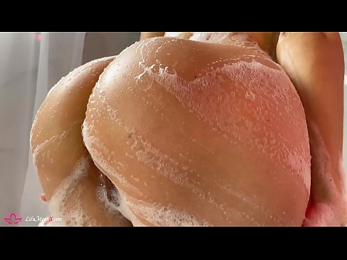 ❤️ Brunette شاور میں شدید orgasm کے لئے وائبریٹر کے ساتھ بلی میں مشت زنی کرتی ہے۔ ☑ پر ur.pornjimbo.ru ﹏